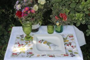 FUENTE CUADRADA CON ALA 25.5 cm H